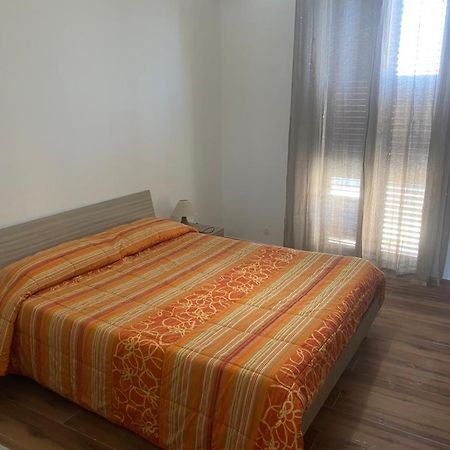 La Casa Di Nonna Dina Villa Сиракуза Екстериор снимка