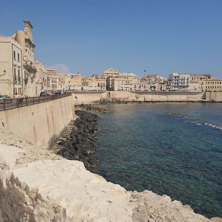 La Casa Di Nonna Dina Villa Сиракуза Екстериор снимка
